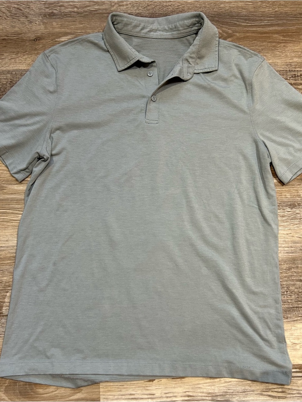 lululemon athletica Men's Polo in Light blue/grey